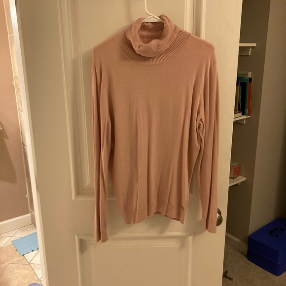 Calvin Klein light pink turtleneck sweater - Picture 1 of 7